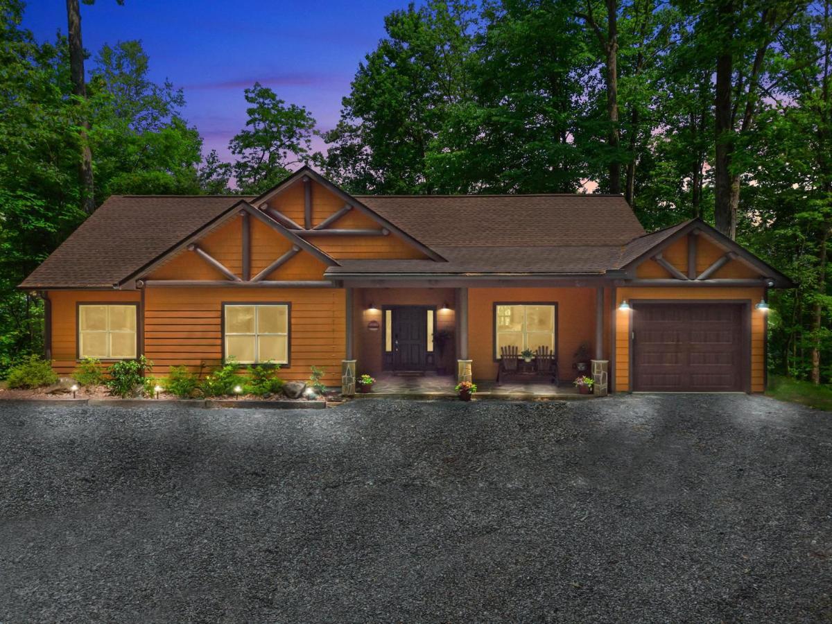 Stunning Views, Superb Atmosphere, Modern Amenities, In The Middle Of Nature Bryson City Exterior photo