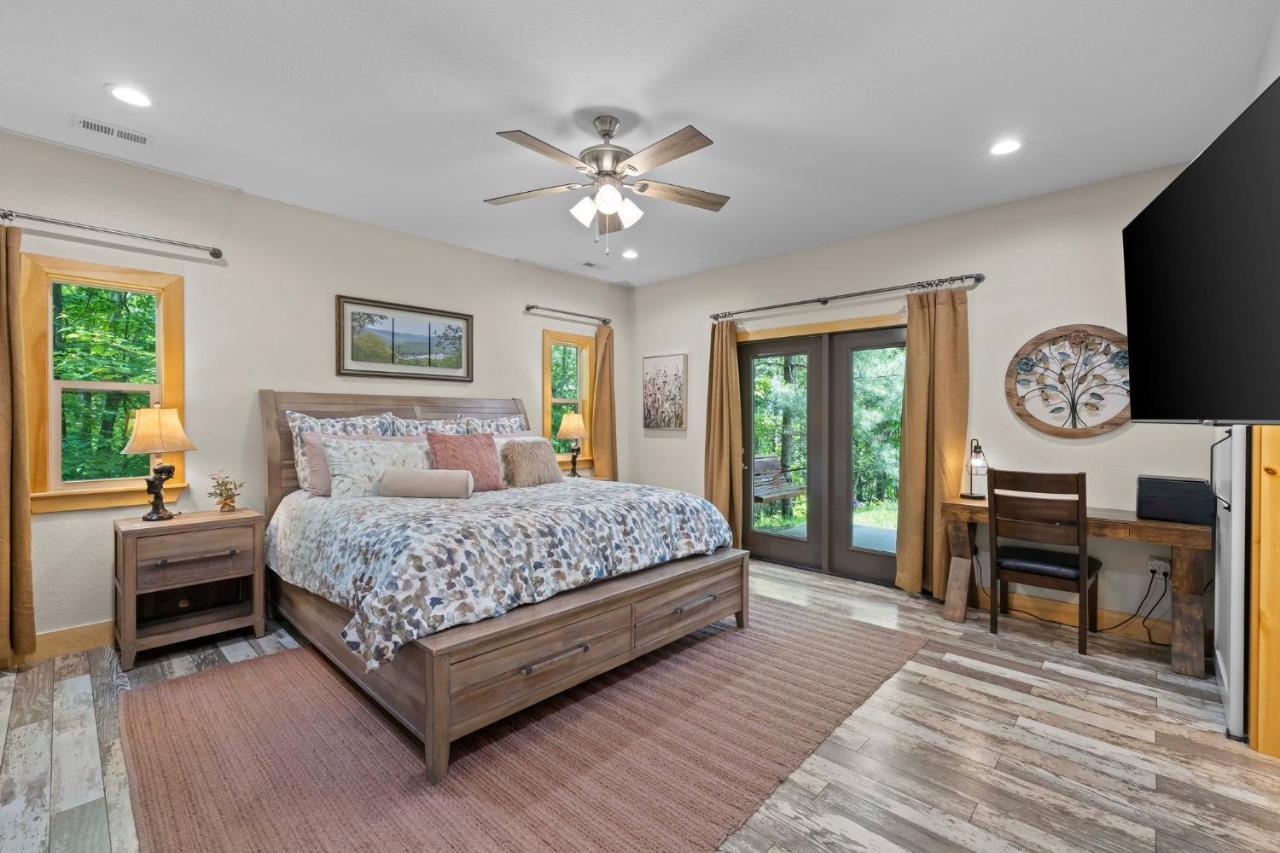 Stunning Views, Superb Atmosphere, Modern Amenities, In The Middle Of Nature Bryson City Exterior photo