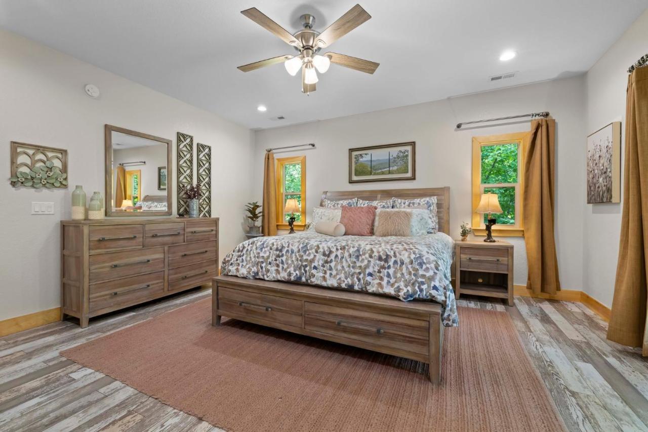 Stunning Views, Superb Atmosphere, Modern Amenities, In The Middle Of Nature Bryson City Exterior photo