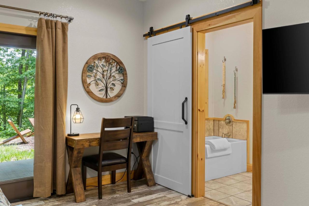 Stunning Views, Superb Atmosphere, Modern Amenities, In The Middle Of Nature Bryson City Exterior photo